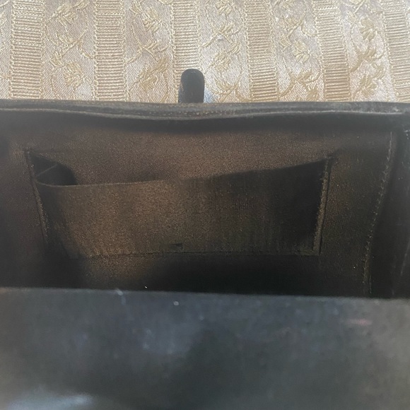 Shiny black satin clutch - Picture 4 of 7